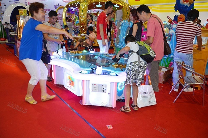 海釣王四人釣魚機(jī)